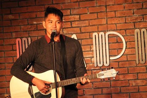 jr de guzman boyfriend|Fast Facts About Stand.